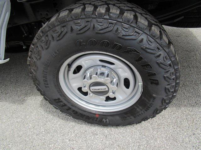 new 2025 Ford F-250 car, priced at $62,872