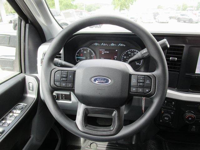 new 2025 Ford F-250 car, priced at $62,872