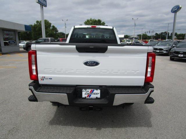 new 2025 Ford F-250 car, priced at $62,872