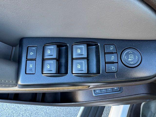 used 2019 GMC Yukon XL car, priced at $32,385