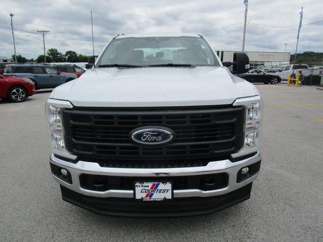 new 2025 Ford F-250 car, priced at $61,816