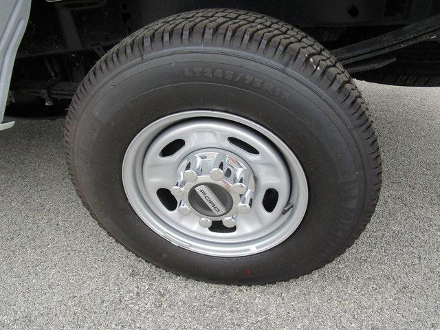 new 2025 Ford F-250 car, priced at $61,816