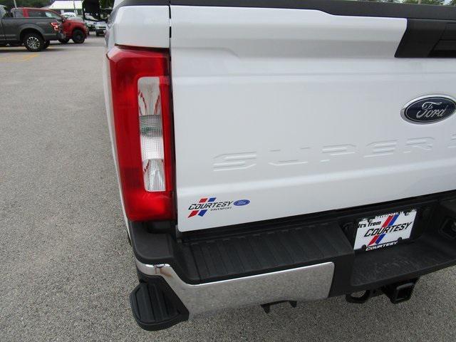 new 2025 Ford F-250 car, priced at $61,816