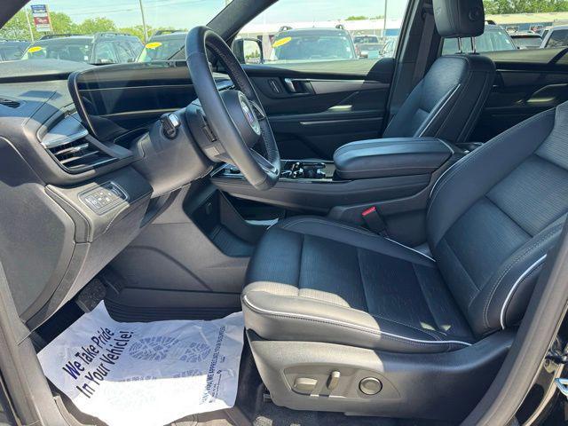 used 2025 Buick Enclave car, priced at $41,398