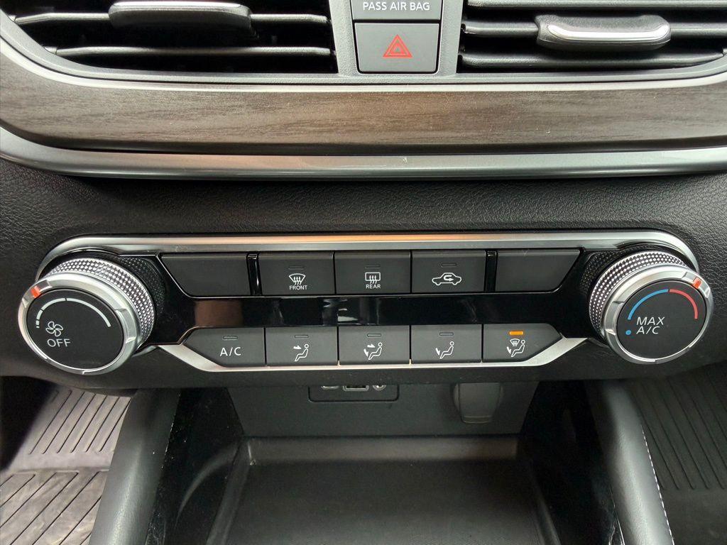 used 2023 Nissan Altima car, priced at $21,412