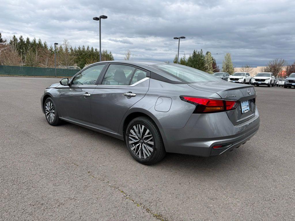 used 2023 Nissan Altima car, priced at $21,412