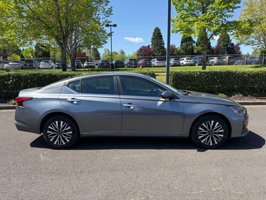 used 2023 Nissan Altima car, priced at $20,902