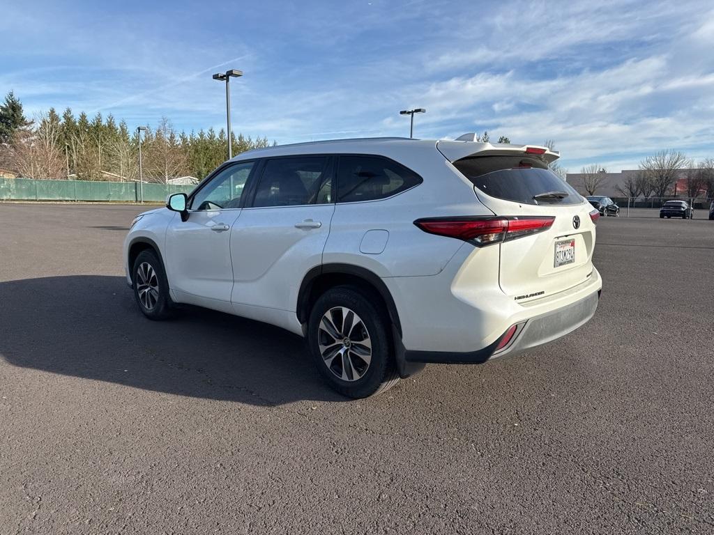 used 2021 Toyota Highlander car, priced at $30,703