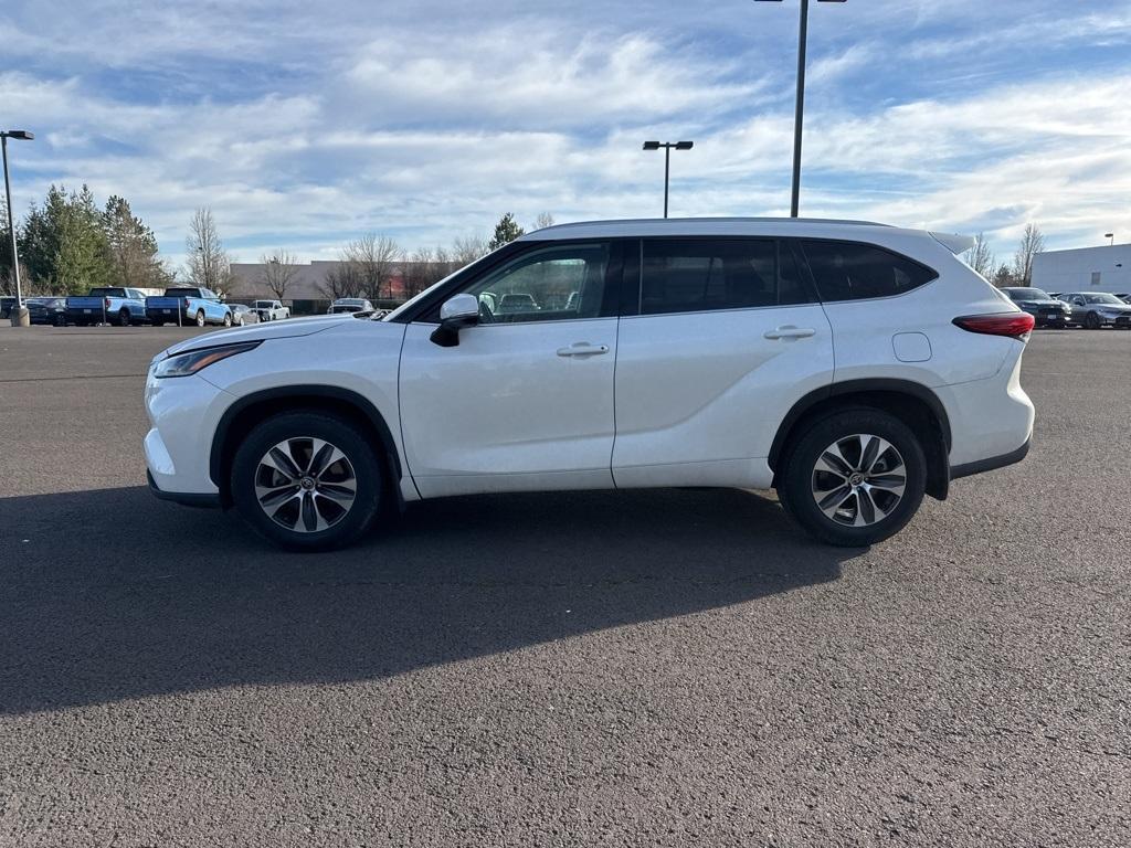 used 2021 Toyota Highlander car, priced at $30,703