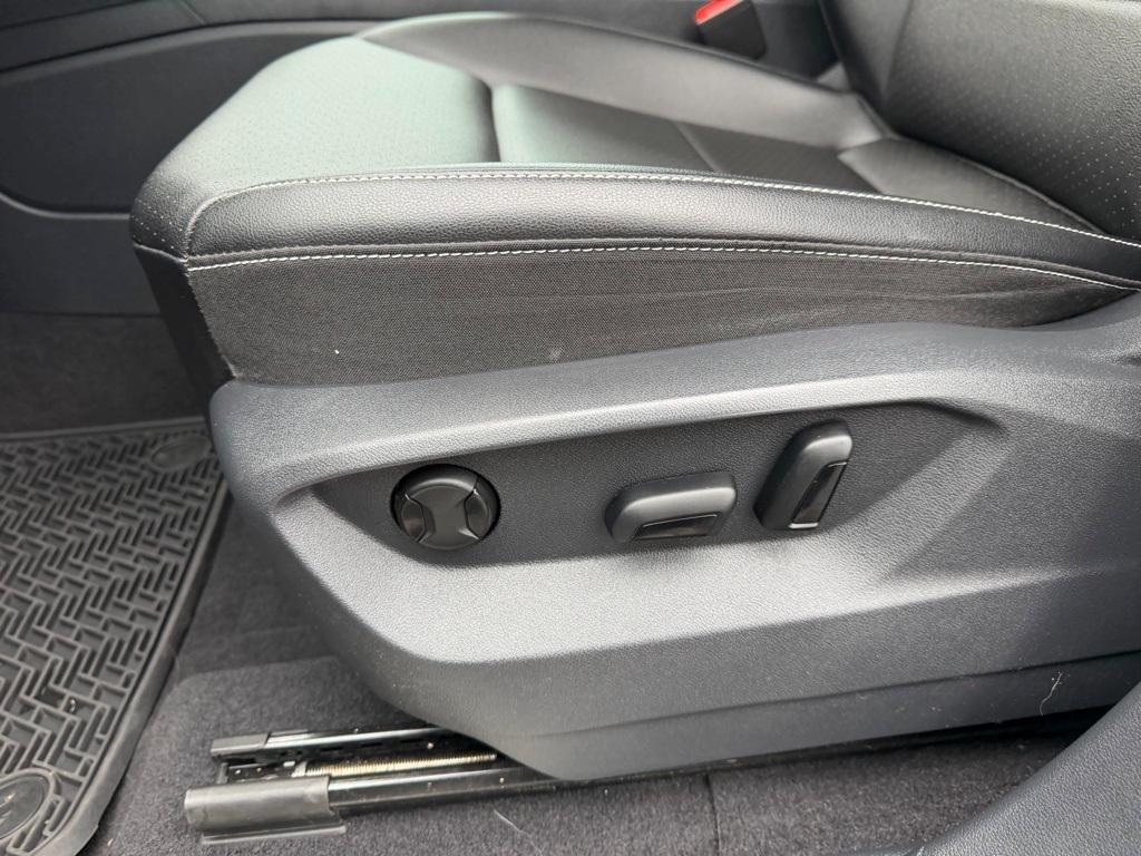 used 2023 Volkswagen Atlas car, priced at $28,482