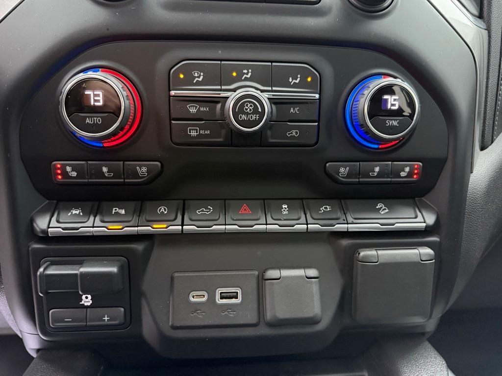 used 2020 Chevrolet Silverado 1500 car, priced at $40,904