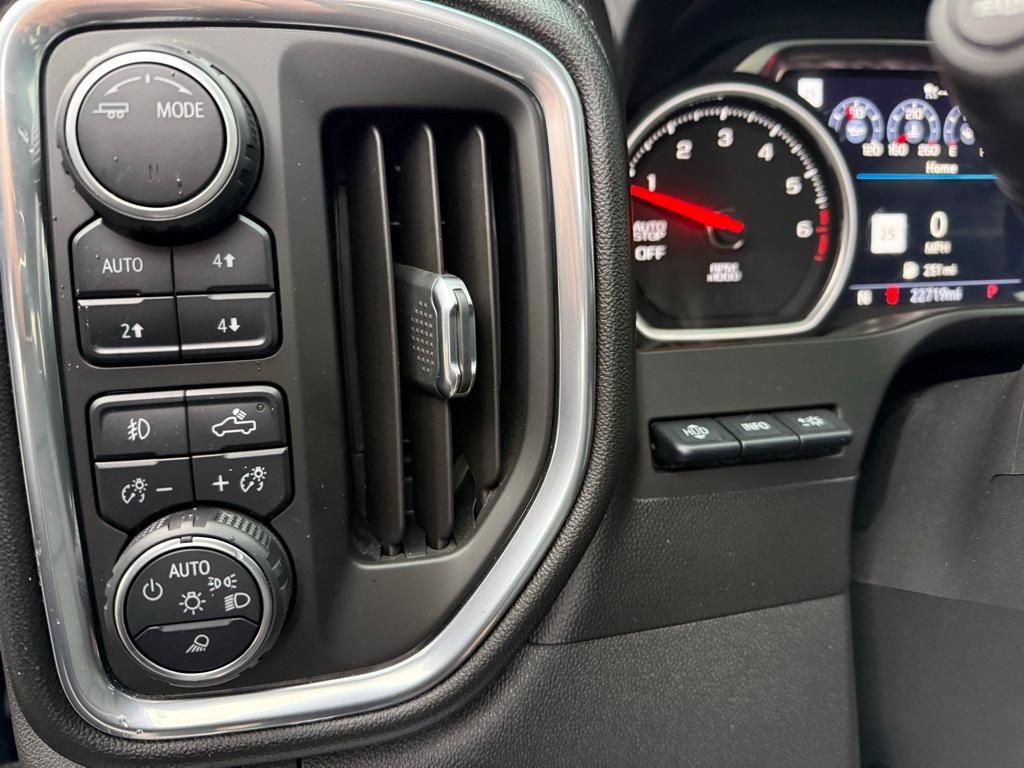 used 2020 Chevrolet Silverado 1500 car, priced at $40,904