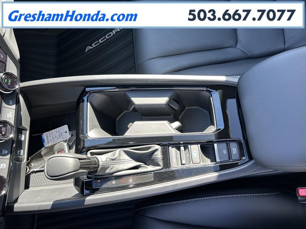 new 2025 Honda Accord Hybrid car