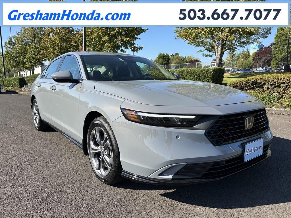 new 2025 Honda Accord Hybrid car