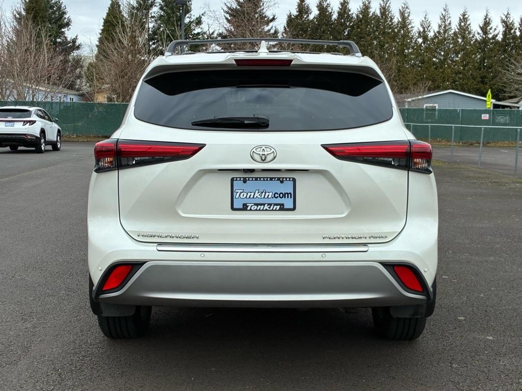 used 2020 Toyota Highlander car, priced at $38,683