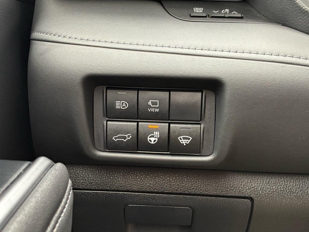 used 2020 Toyota Highlander car, priced at $38,683