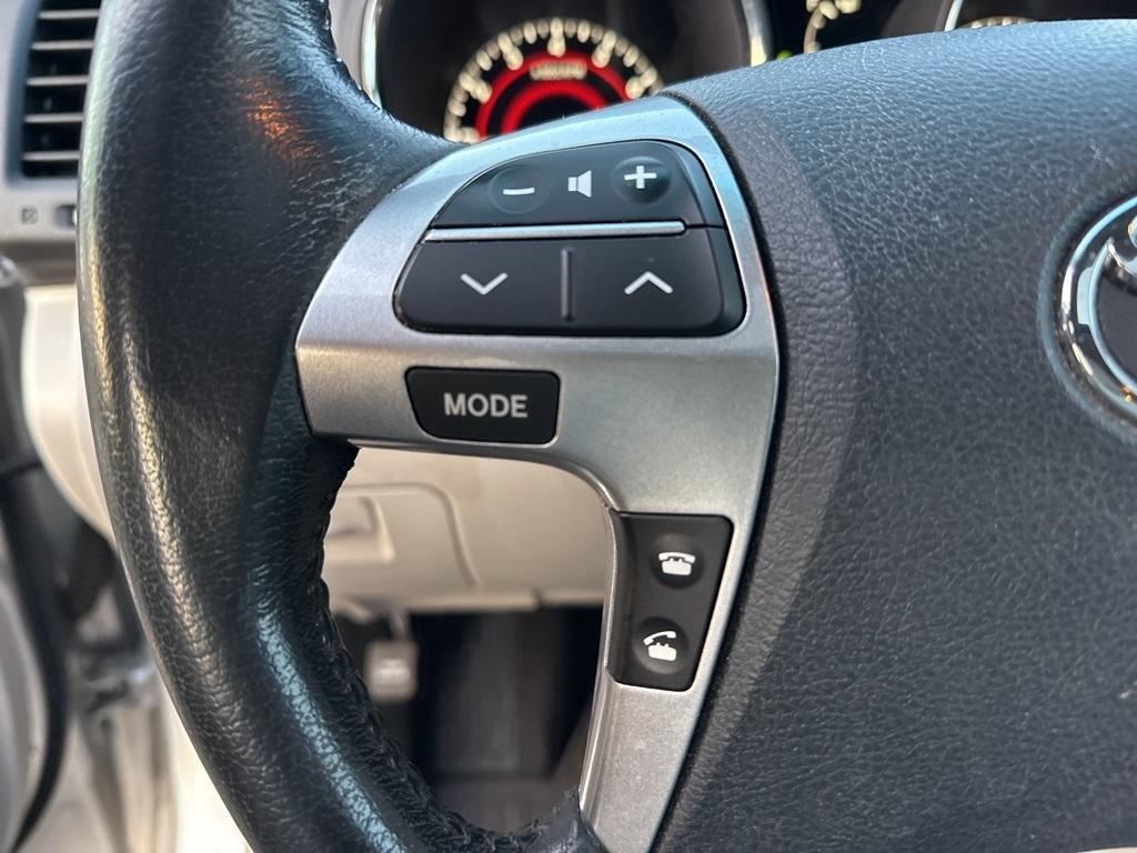 used 2013 Toyota Highlander car, priced at $16,961