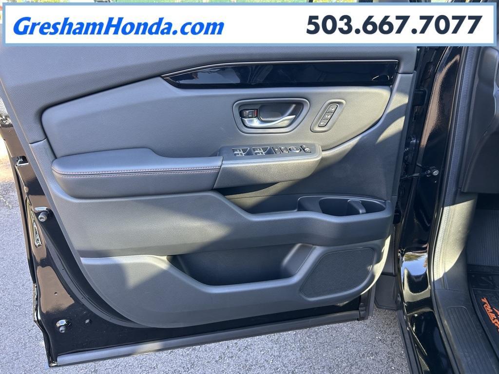 new 2025 Honda Pilot car