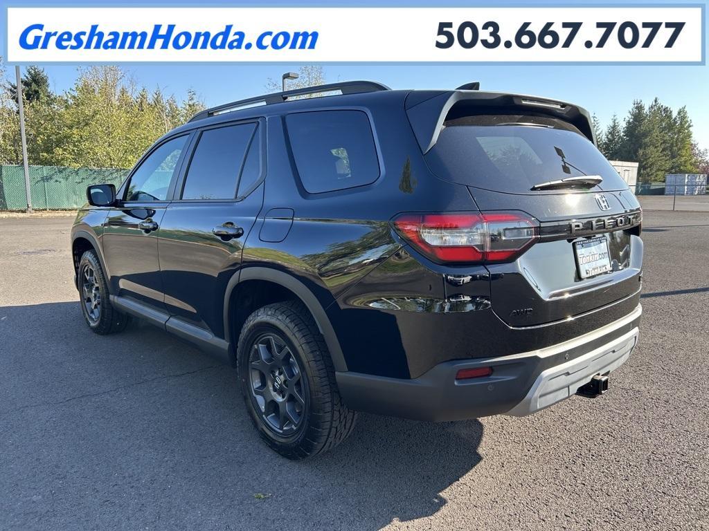 new 2025 Honda Pilot car