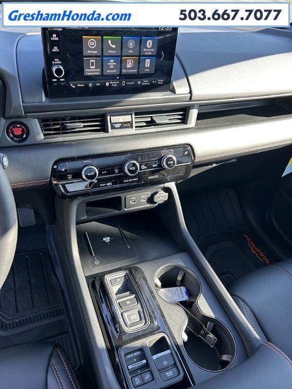 new 2025 Honda Pilot car