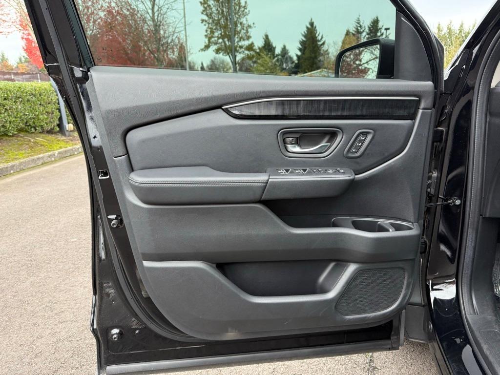 used 2024 Honda Pilot car, priced at $43,534