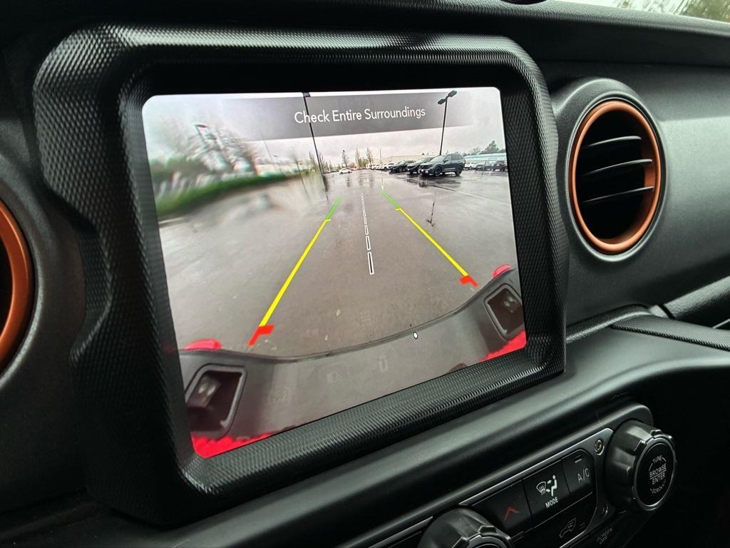 used 2022 Jeep Gladiator car, priced at $37,873