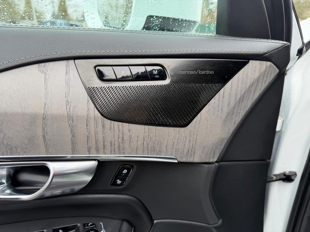 used 2021 Volvo XC90 Recharge Plug-In Hybrid car, priced at $34,743