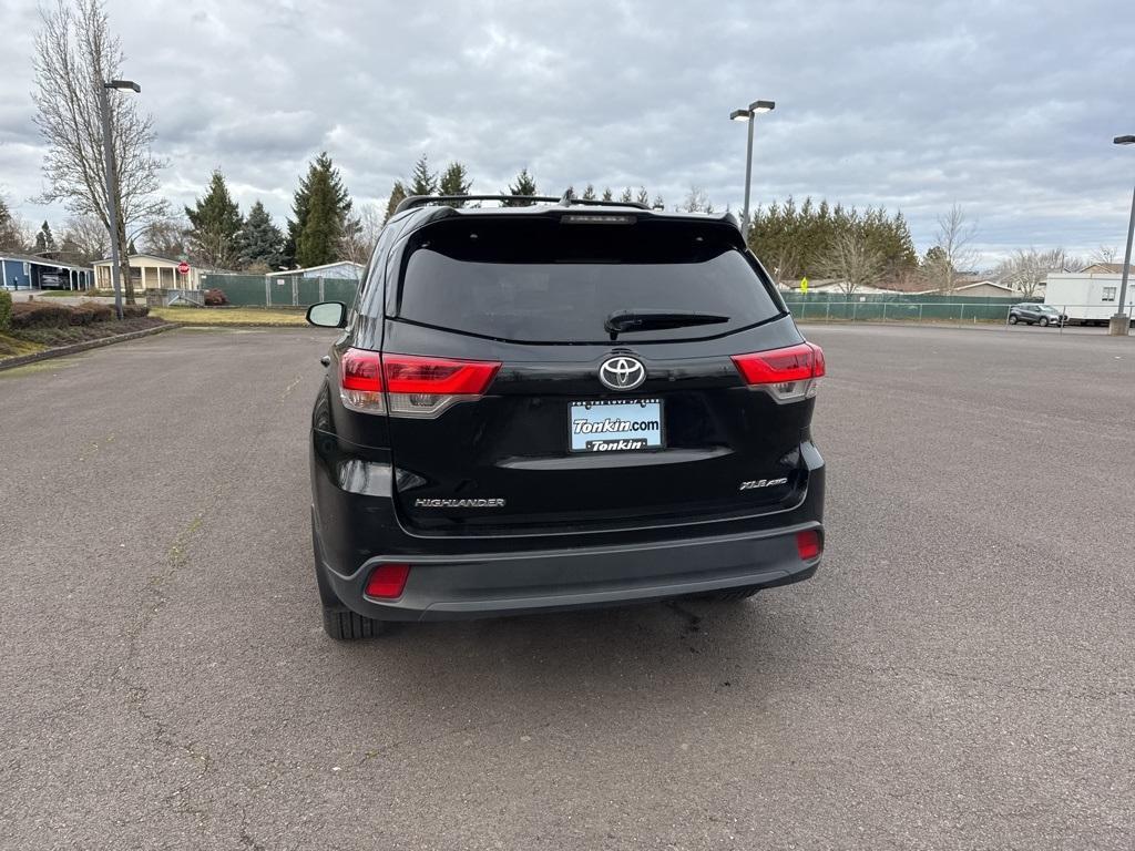 used 2019 Toyota Highlander car, priced at $26,762