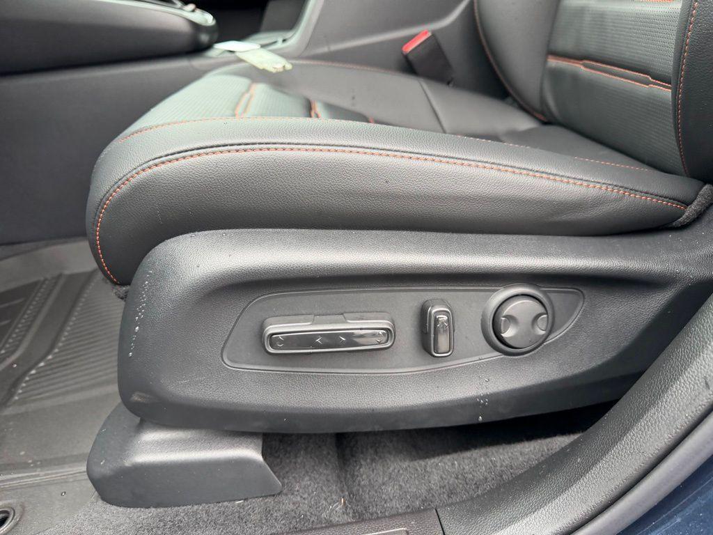 new 2026 Honda CR-V Hybrid car