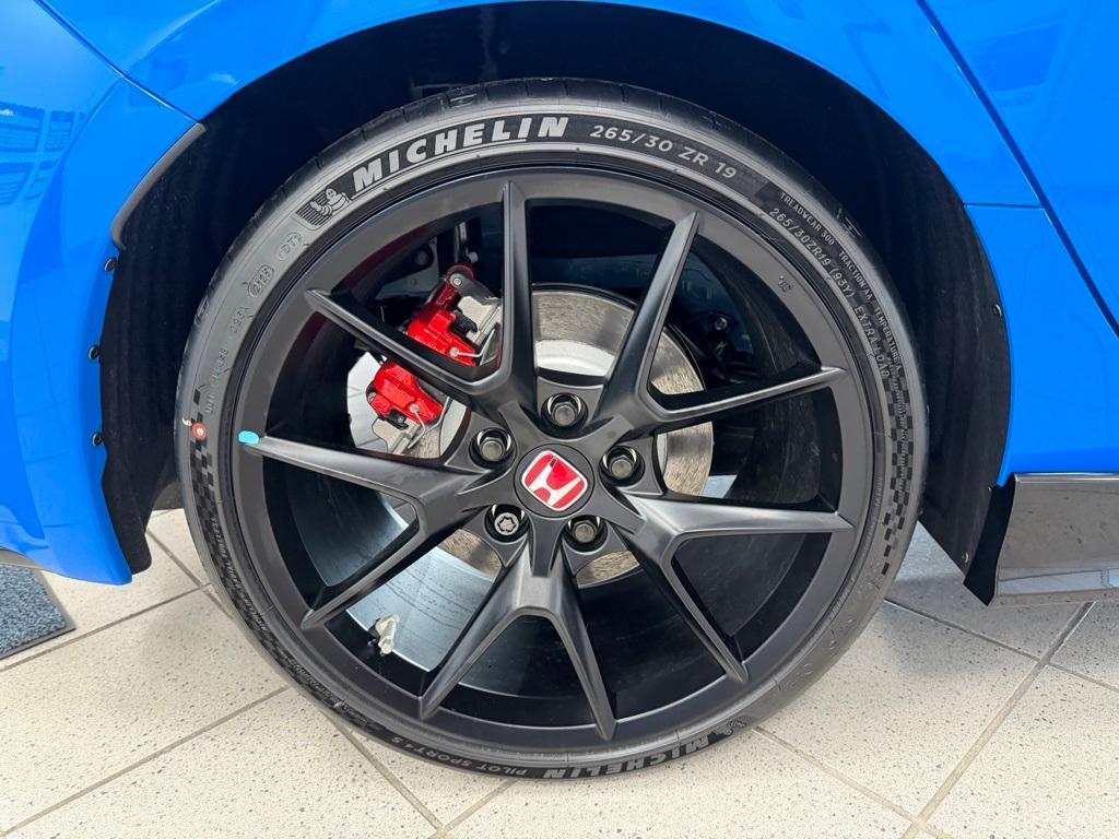 new 2025 Honda Civic Type R car