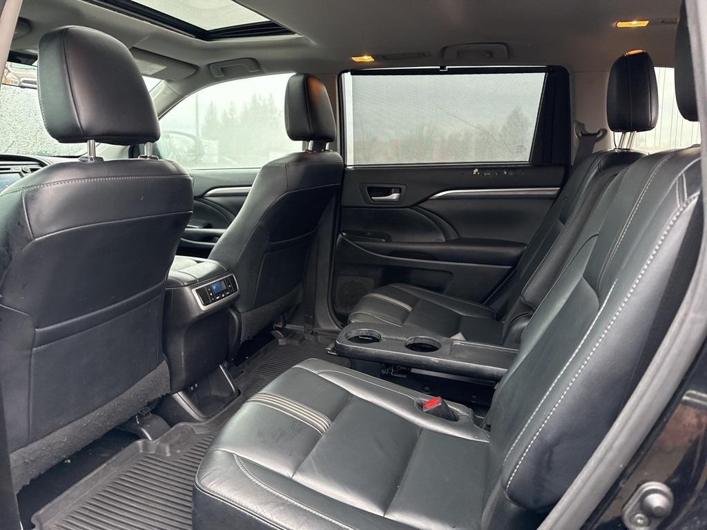 used 2018 Toyota Highlander car, priced at $22,922