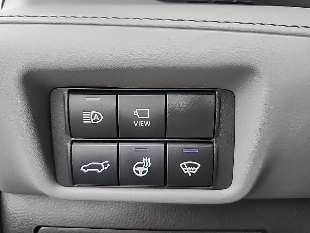 used 2021 Toyota Highlander car, priced at $28,982