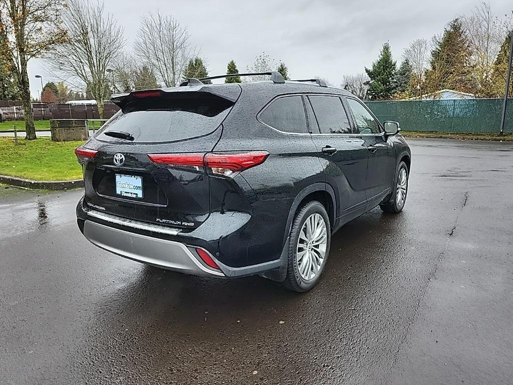 used 2021 Toyota Highlander car, priced at $28,982