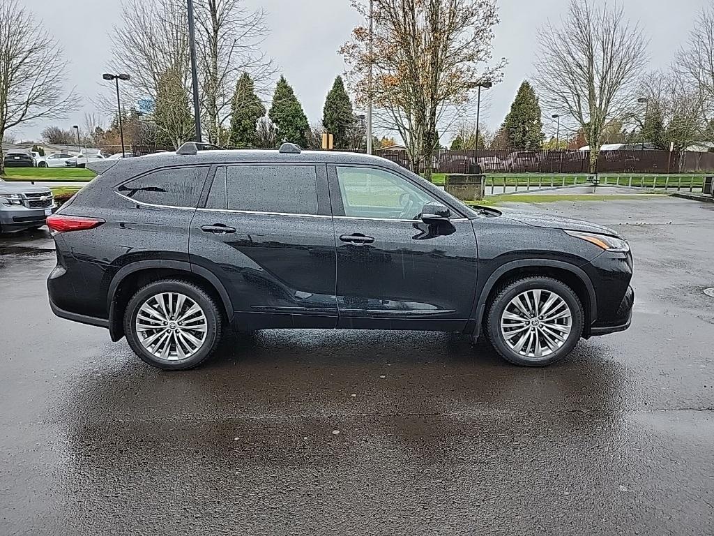 used 2021 Toyota Highlander car, priced at $28,982