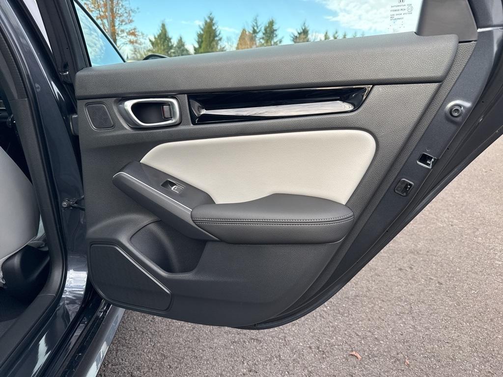 new 2026 Honda Civic Hybrid car