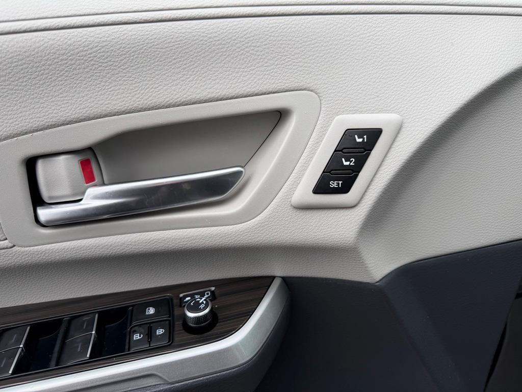 used 2024 Toyota Sienna car, priced at $49,594