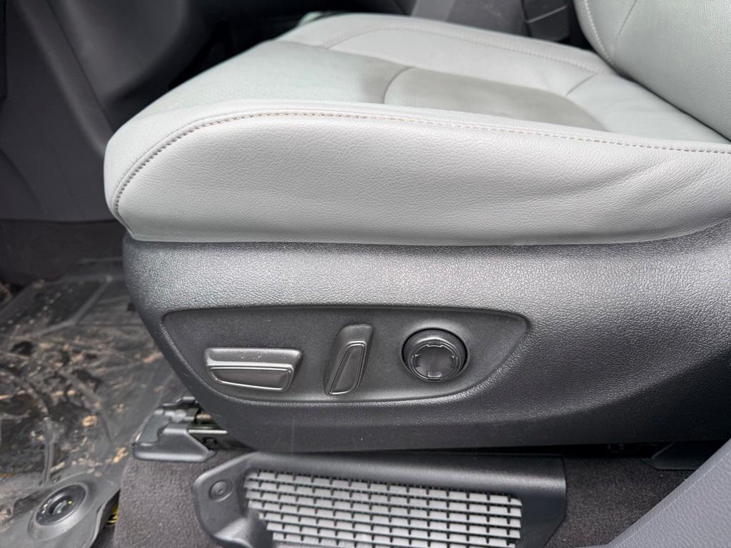 used 2024 Toyota Sienna car, priced at $49,594