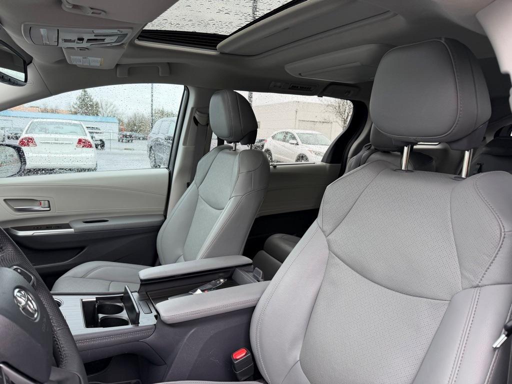 used 2024 Toyota Sienna car, priced at $49,594