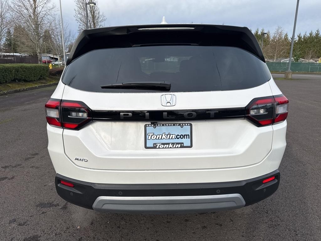 new 2025 Honda Pilot car