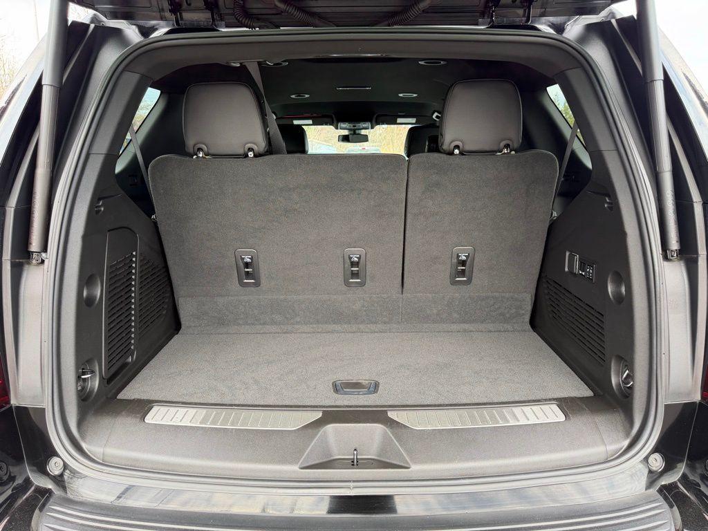 used 2022 GMC Yukon car, priced at $45,954