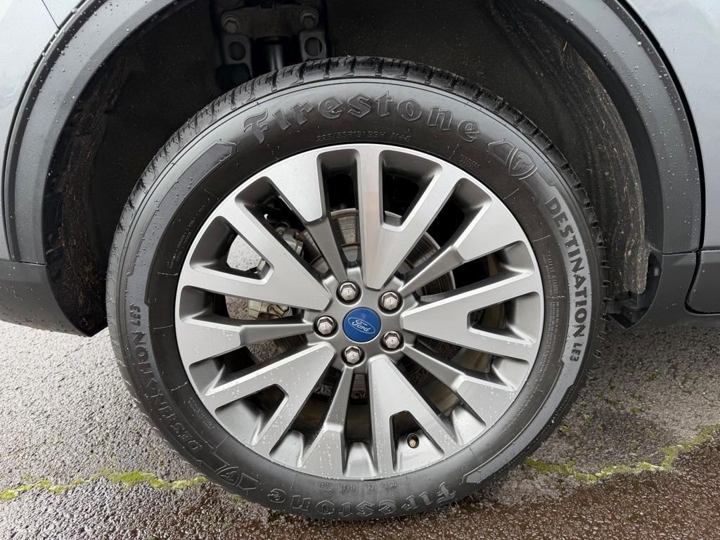 used 2022 Ford Escape car, priced at $22,022