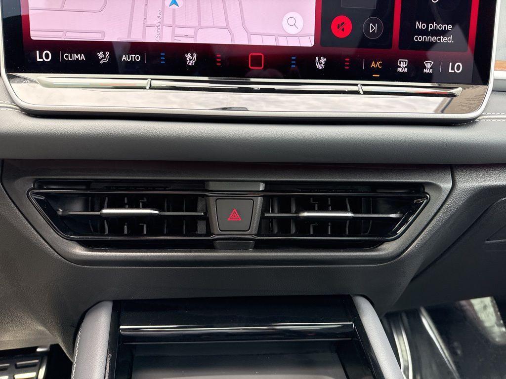 used 2025 Volkswagen Tiguan car, priced at $38,483