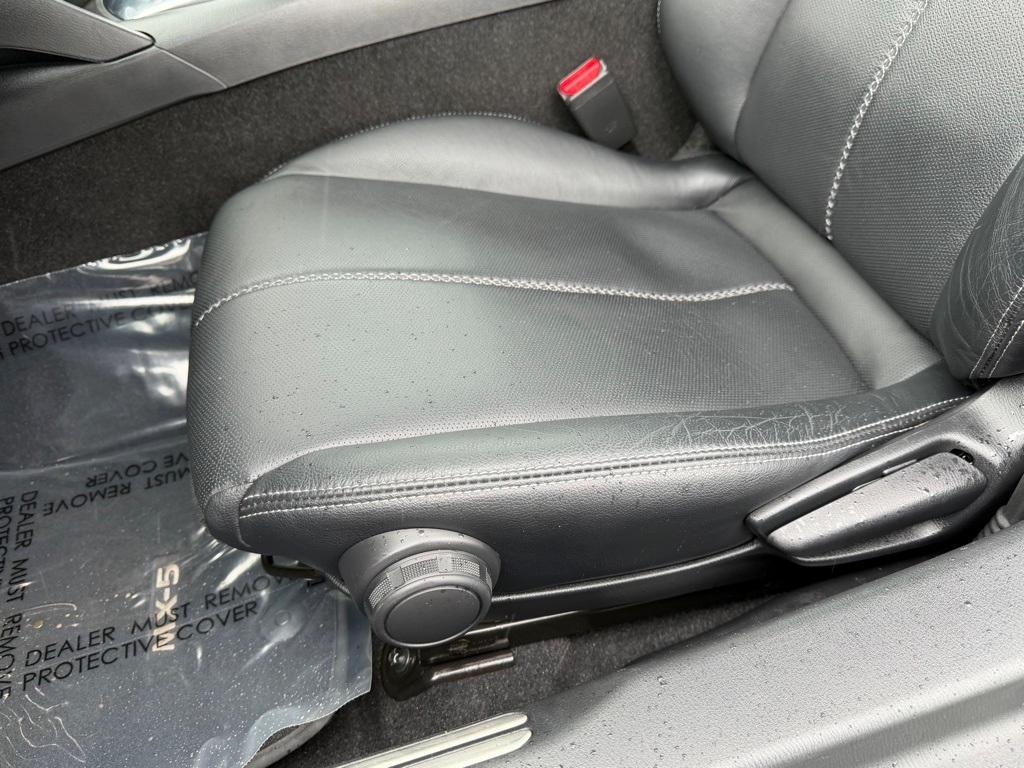 used 2021 Mazda MX-5 Miata RF car, priced at $26,262