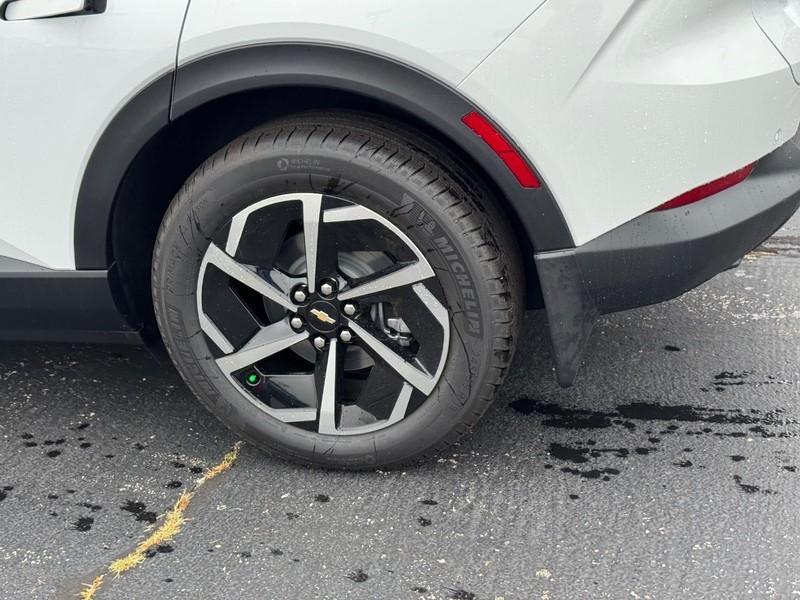 new 2026 Chevrolet Equinox EV car, priced at $34,620