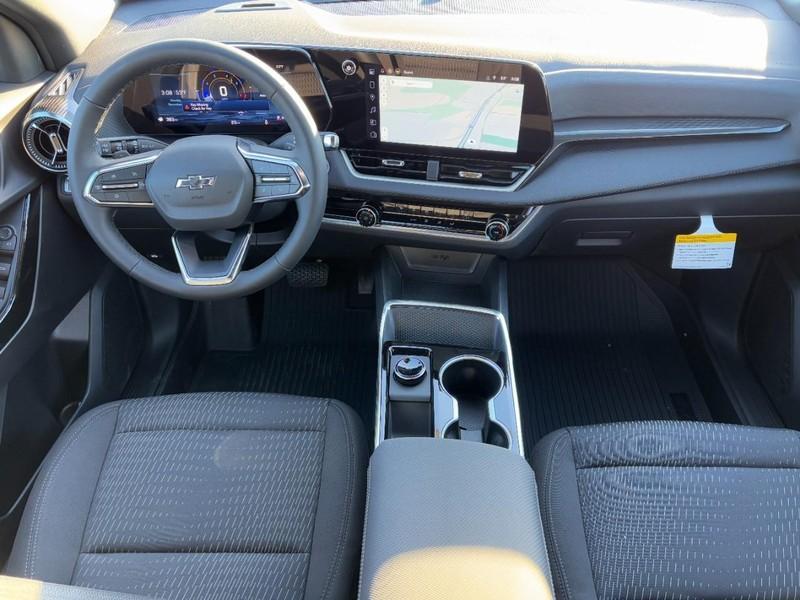 new 2026 Chevrolet Equinox car, priced at $28,940