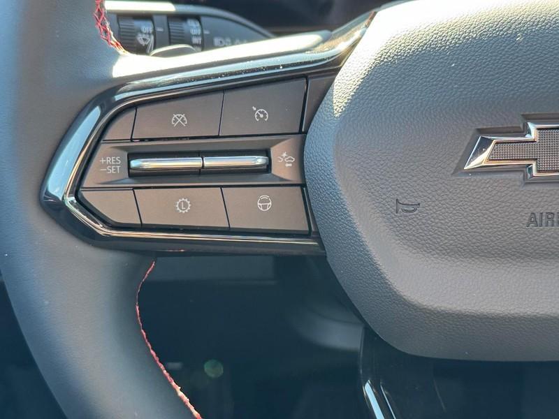 new 2026 Chevrolet Traverse car, priced at $57,305