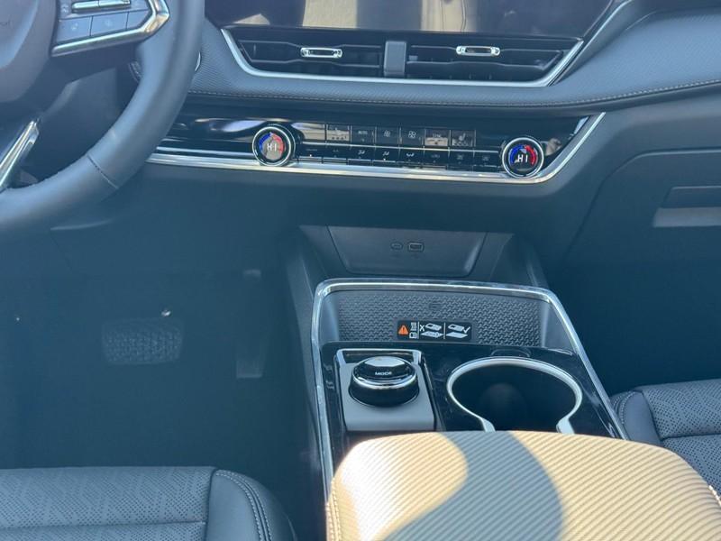 new 2026 Chevrolet Equinox car, priced at $32,490