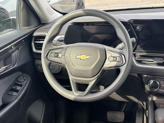 used 2025 Chevrolet TrailBlazer car, priced at $23,412