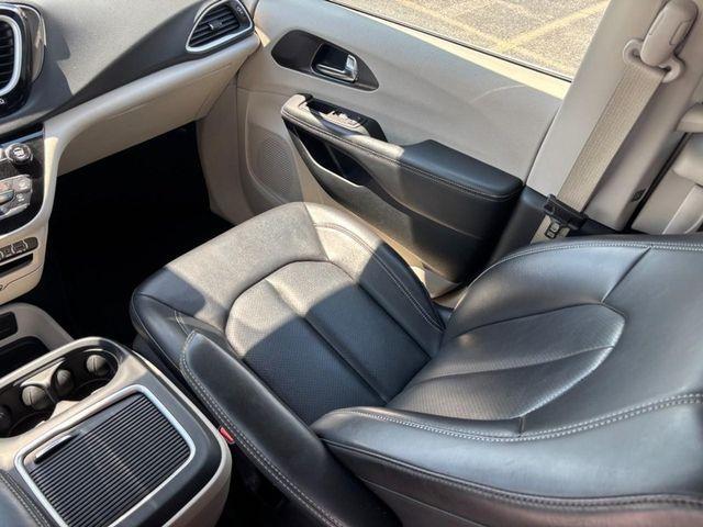 used 2023 Chrysler Pacifica car, priced at $24,112