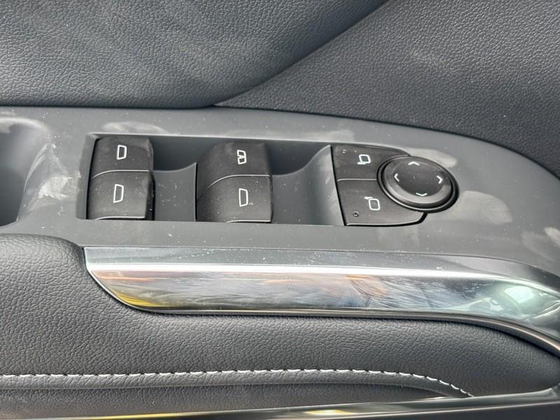 new 2026 Chevrolet Traverse car, priced at $46,910